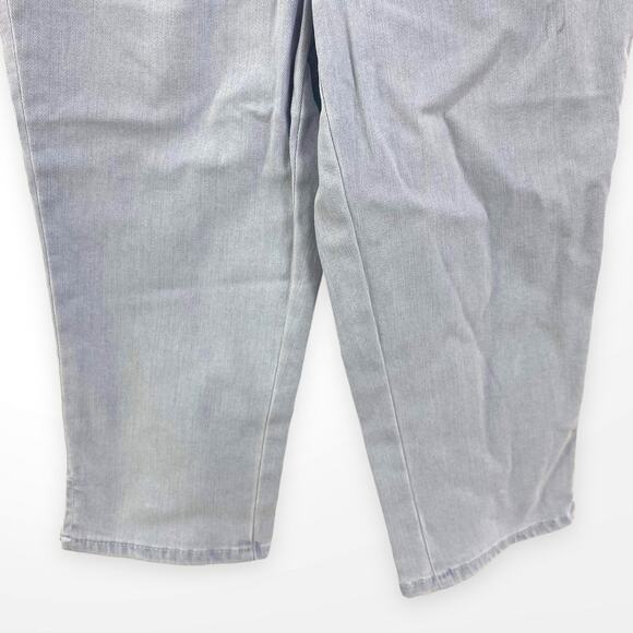 CAT AND JACK Blue Light Wash Super Stretch Denim Capris - Picture 6 of 9